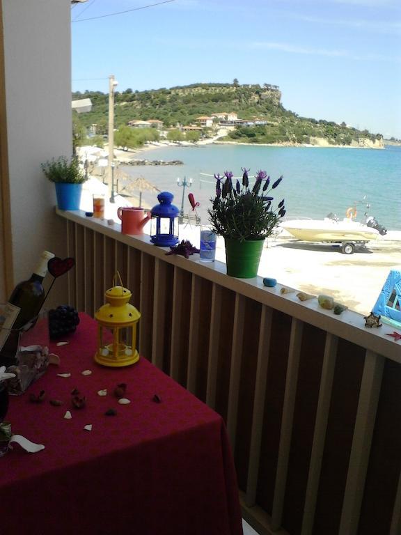 Appartamento Ocean Breeze Keri Esterno foto